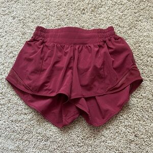 Lululemon Hotty hot shorts 2 in